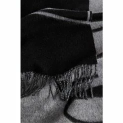 All Saints AllSaints Max Black Scarf -AllSaints shop unnamed file 5353